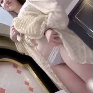 美眉1V136M百度云：高颜值甜美狂舔猛舔，就地政法永久链接